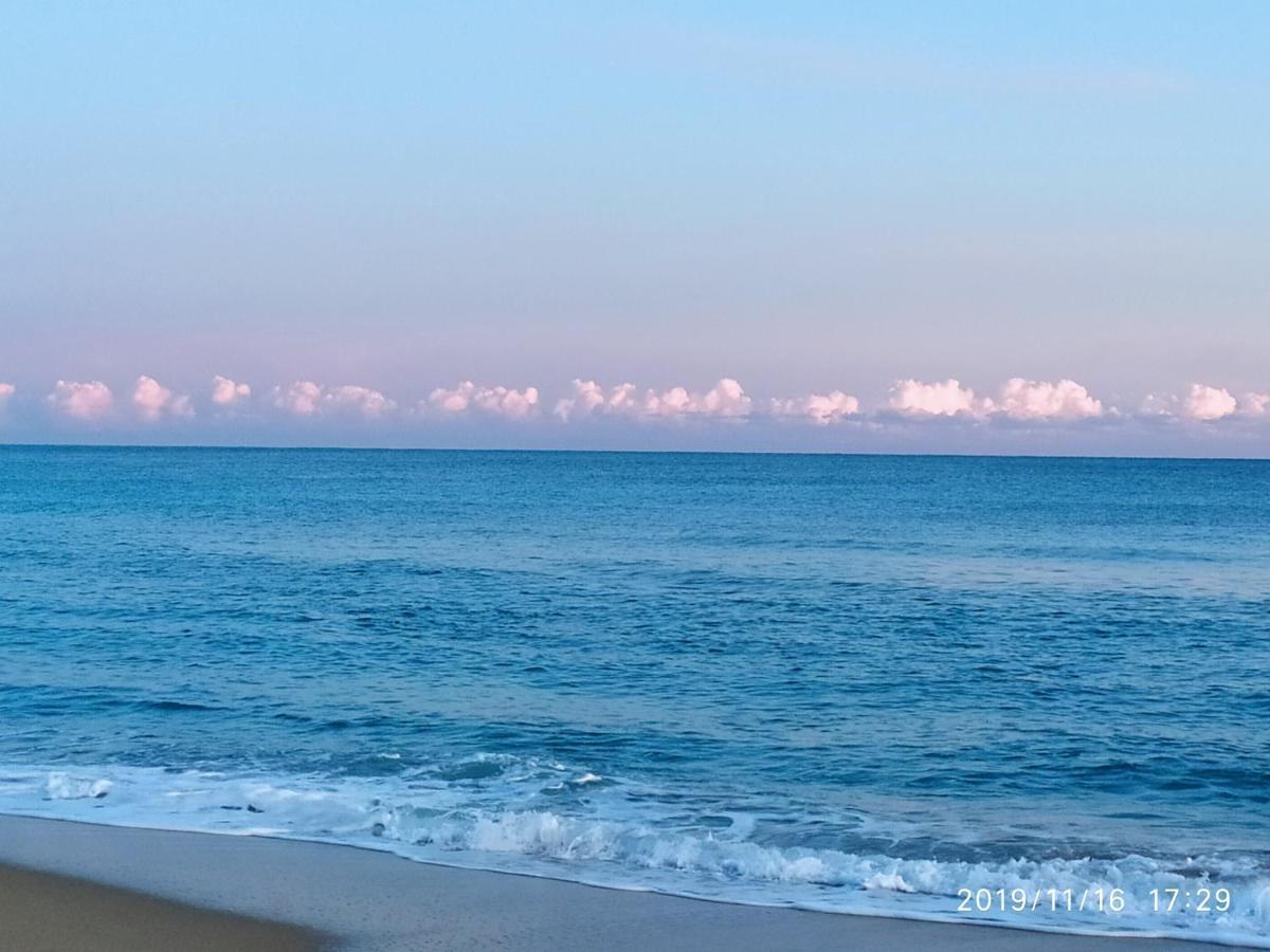 Encantador Apartamento Frente A La Playa De Bara Roda de Bará Exterior foto